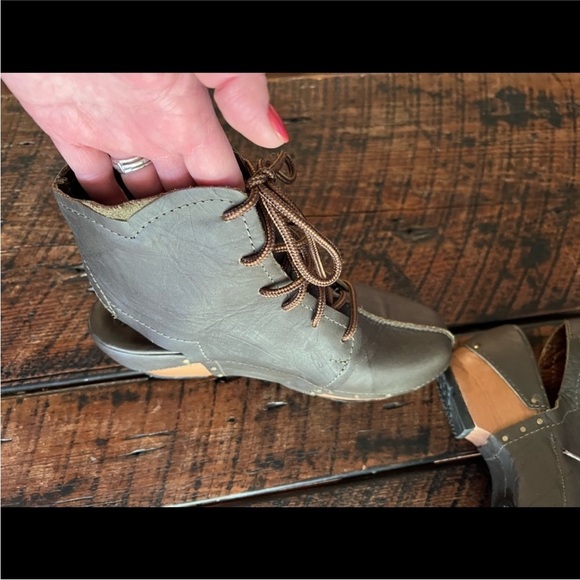 Sergio Tomani wedges size 7 1/2 - Picture 2 of 10